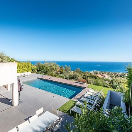 Vue Panoramique Sur La Baie De St Tropez Villa Les Issambres Dış mekan fotoğraf