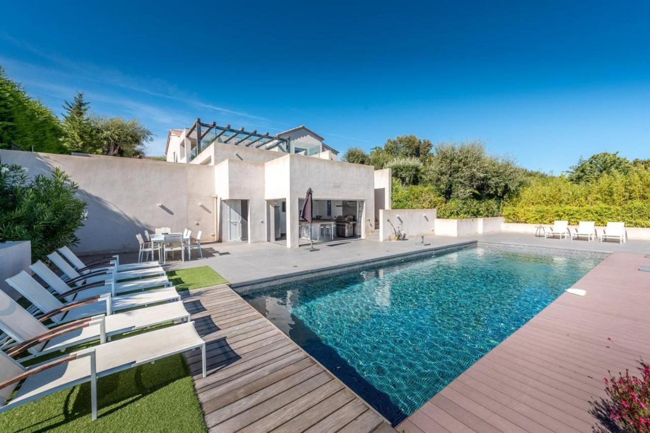 Vue Panoramique Sur La Baie De St Tropez Villa Les Issambres Dış mekan fotoğraf