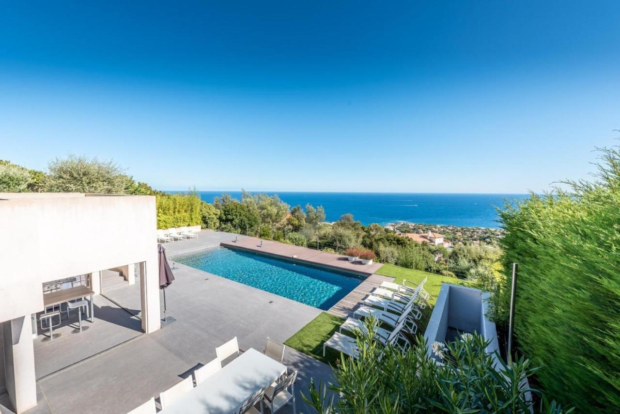 Vue Panoramique Sur La Baie De St Tropez Villa Les Issambres Dış mekan fotoğraf