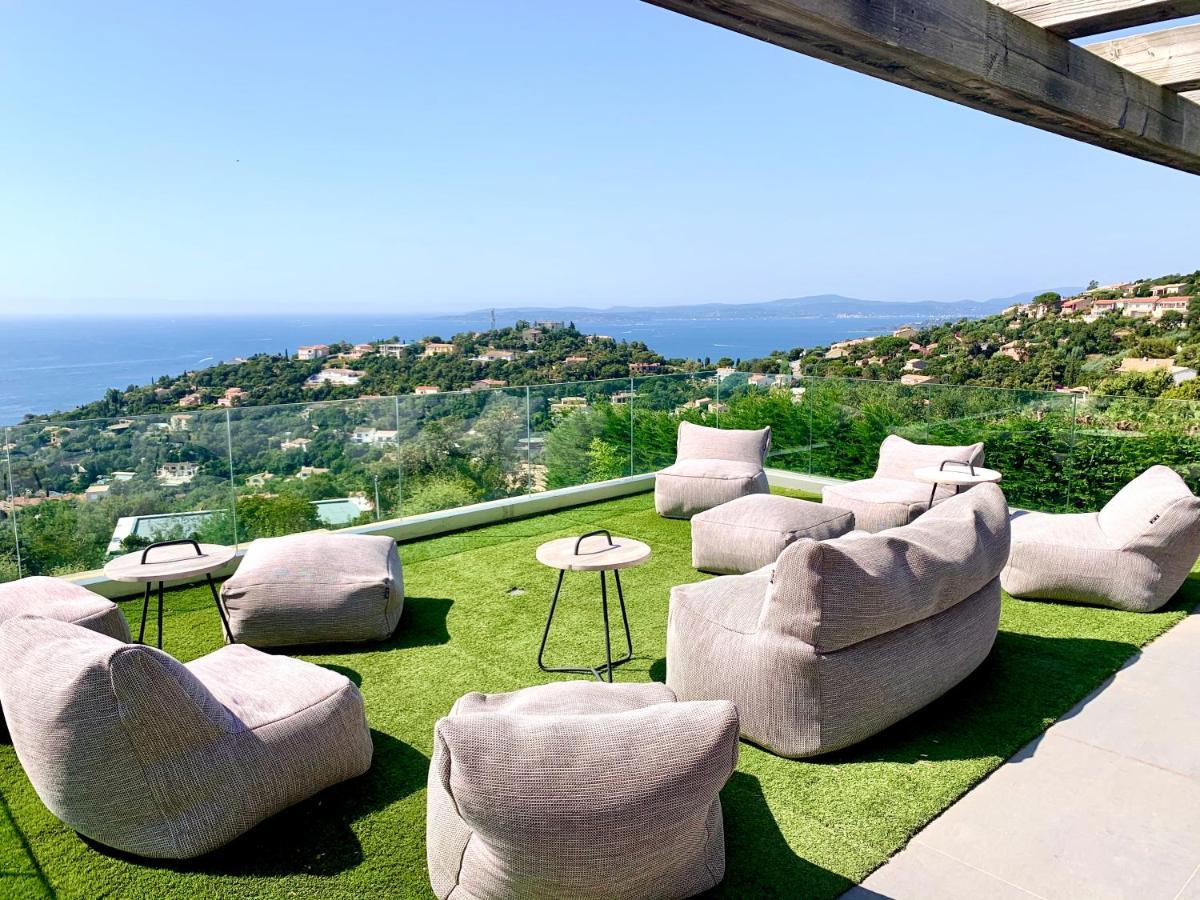 Vue Panoramique Sur La Baie De St Tropez Villa Les Issambres Dış mekan fotoğraf